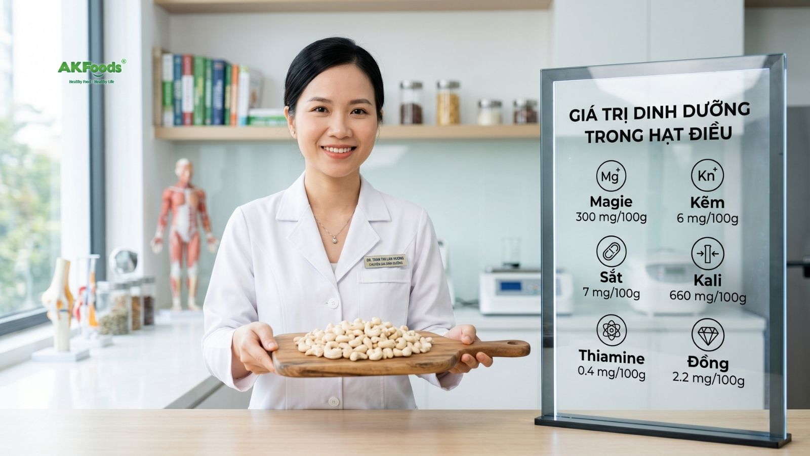 A bowl of premium nuts showing a mineral-rich cashew nutrition profile