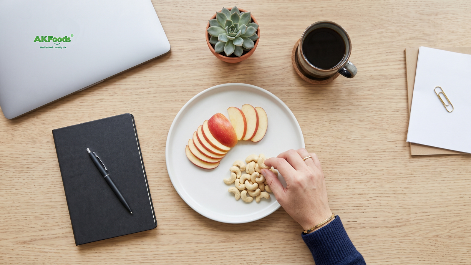 Small, frequent portions keep you full and preserve daily working energy efficiently
